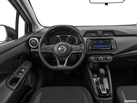 mobile_listing_main_2020_sunny_interior9